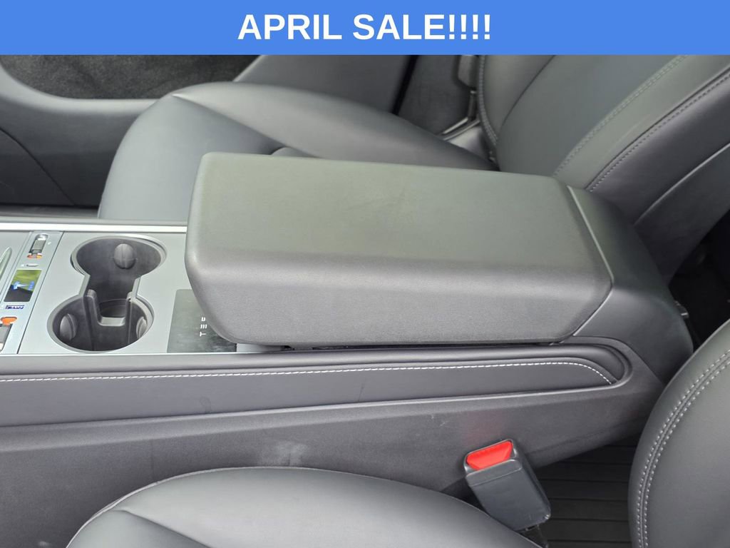 Used 2024 Tesla Model Y Long Range image 11