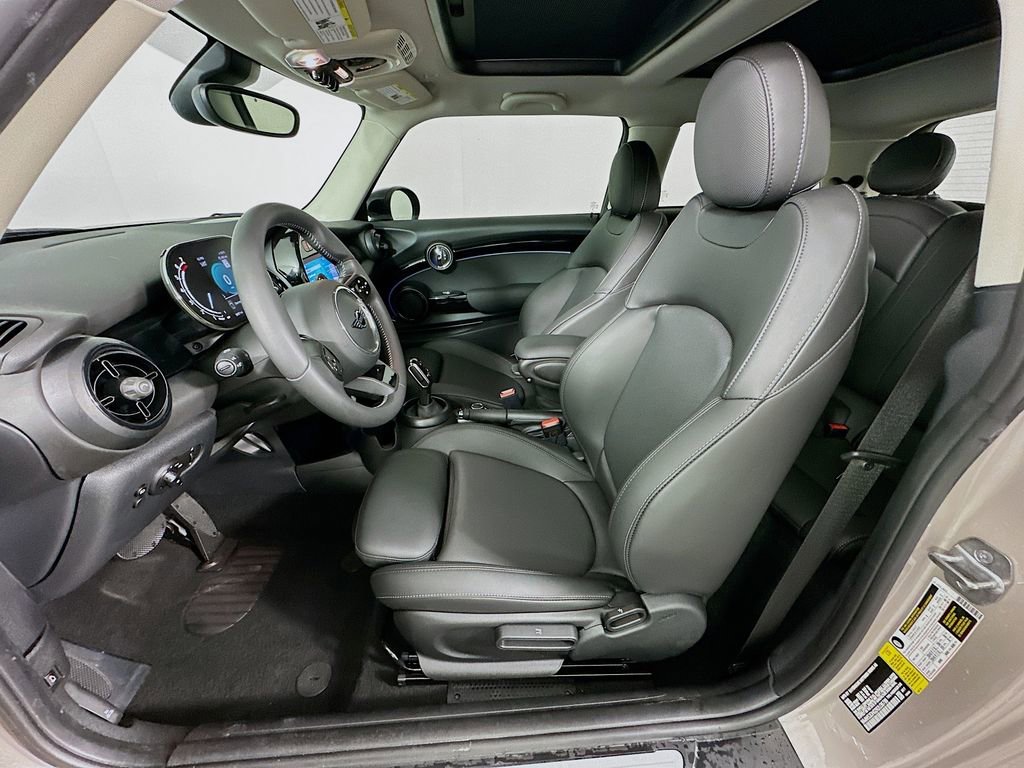 Certified 2024 MINI Cooper S image 21