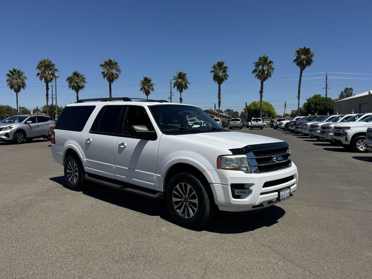 Used 2016 Ford Expedition EL XLT AWD/4WD image 2