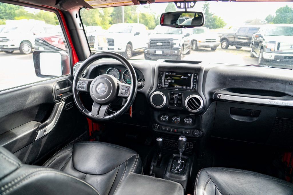 Used 2014 Jeep Wrangler Unlimited Rubicon w/ Dual Top Group image 21