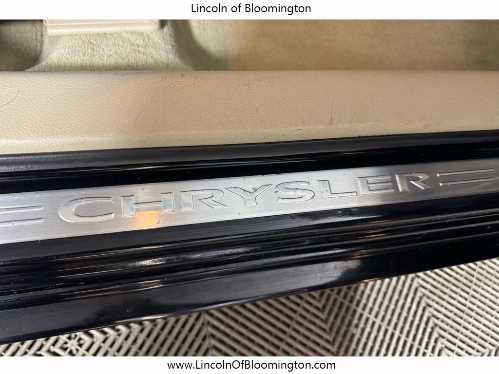 Used 2013 Chrysler 300 C Luxury Series w/ Harman Kardon Audio Group image 18