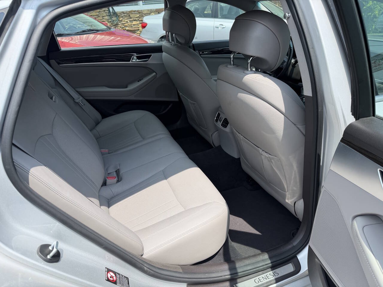 Used 2019 Genesis G80 3.8 AWD/4WD image 14