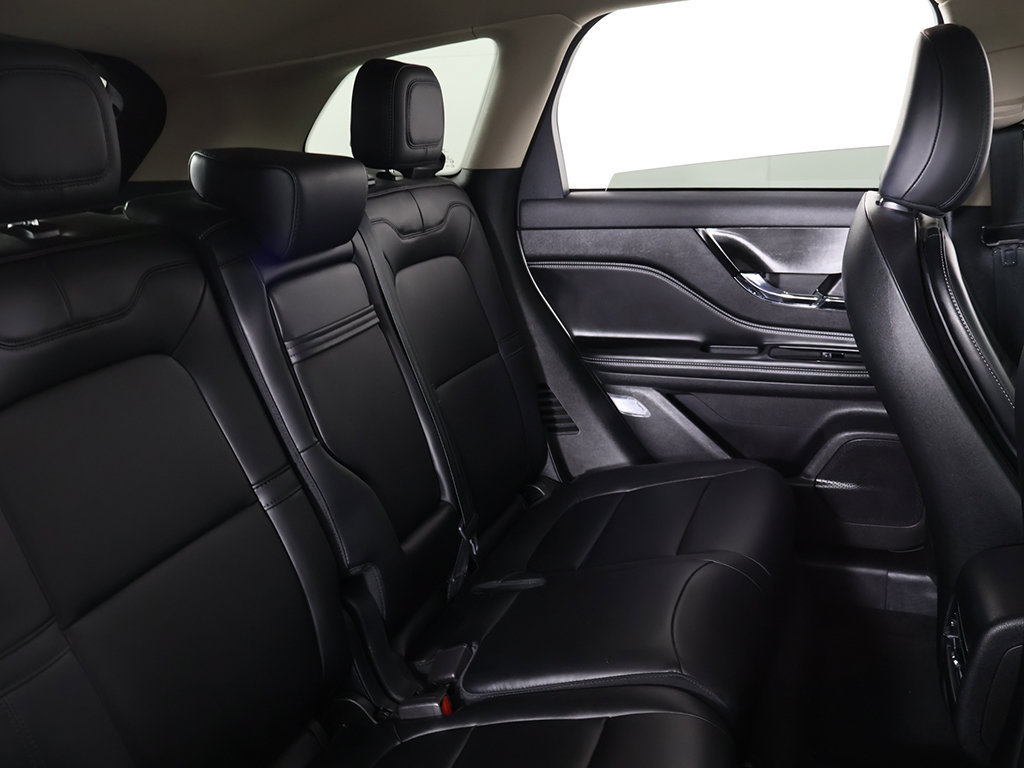 Used 2024 Lincoln Corsair AWD image 33