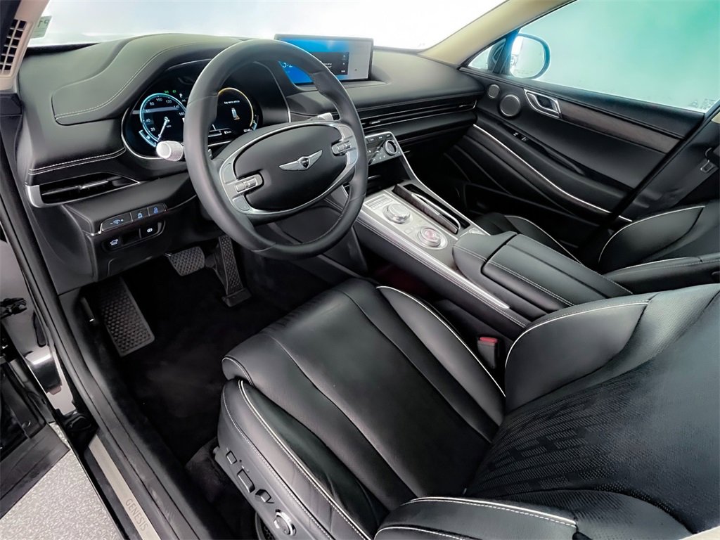 Used 2023 Genesis GV80 2.5T w/ Prestige Package image 16