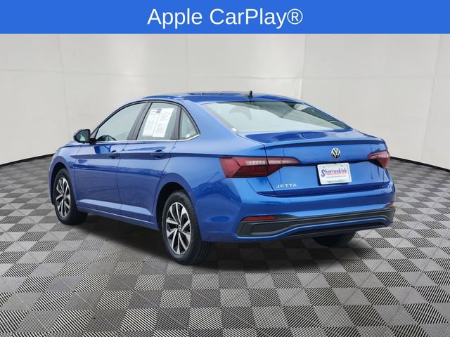 Used 2024 Volkswagen Jetta SE FWD image 3