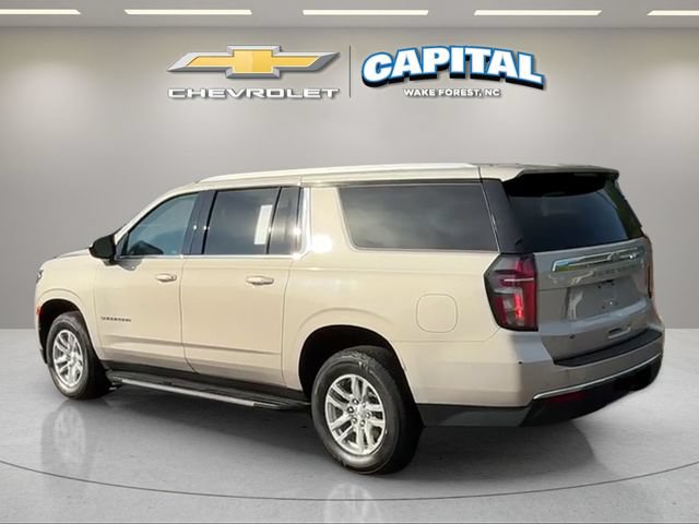 Used 2023 Chevrolet Suburban LT RWD image 4