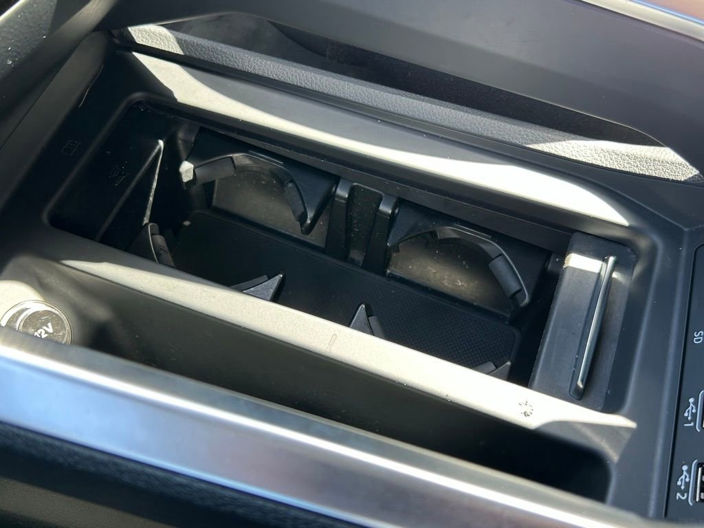 Used 2019 Audi e-tron Premium Plus AWD/4WD image 33