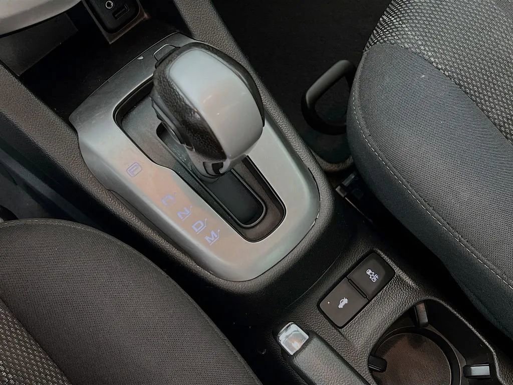 Used 2017 Chevrolet Sonic LT image 17