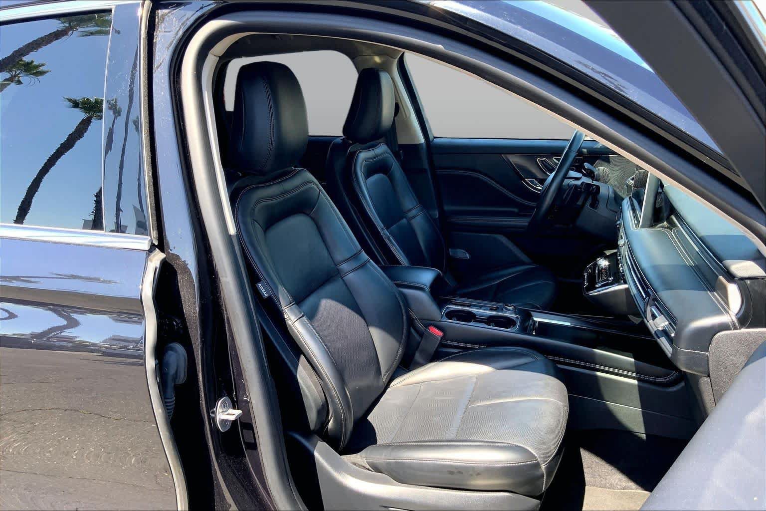 Used 2024 Lincoln Corsair Reserve w/ Equipment Group 201A AWD/4WD image 8