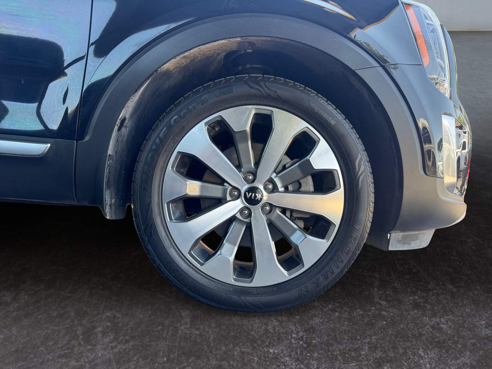 Used 2020 Kia Telluride S FWD image 14