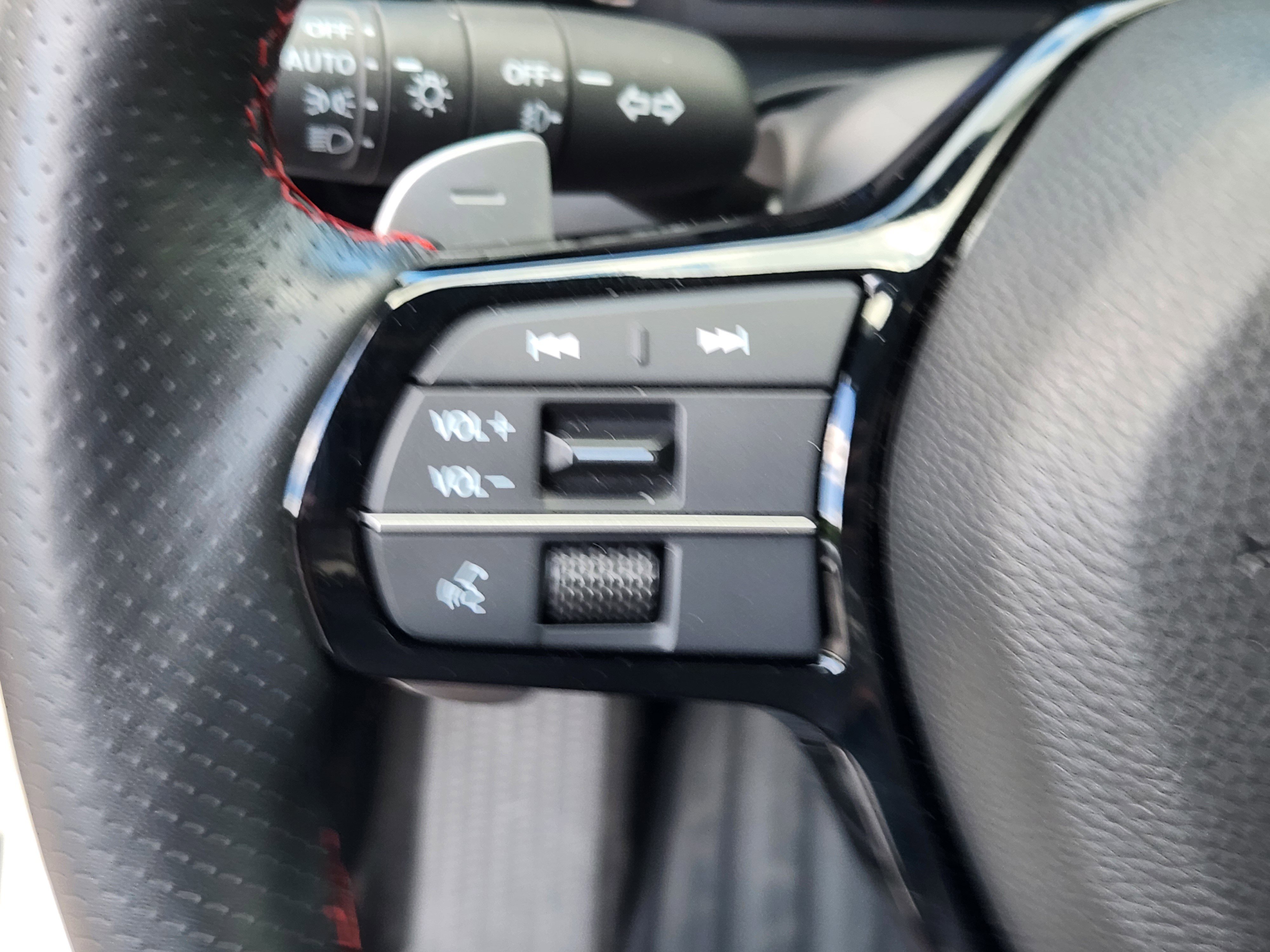 Used 2025 Acura ADX A-Spec image 23