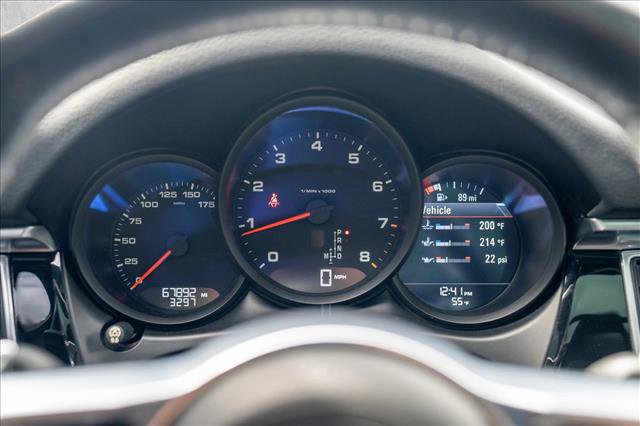 Certified 2018 Porsche Macan AWD/4WD image 14