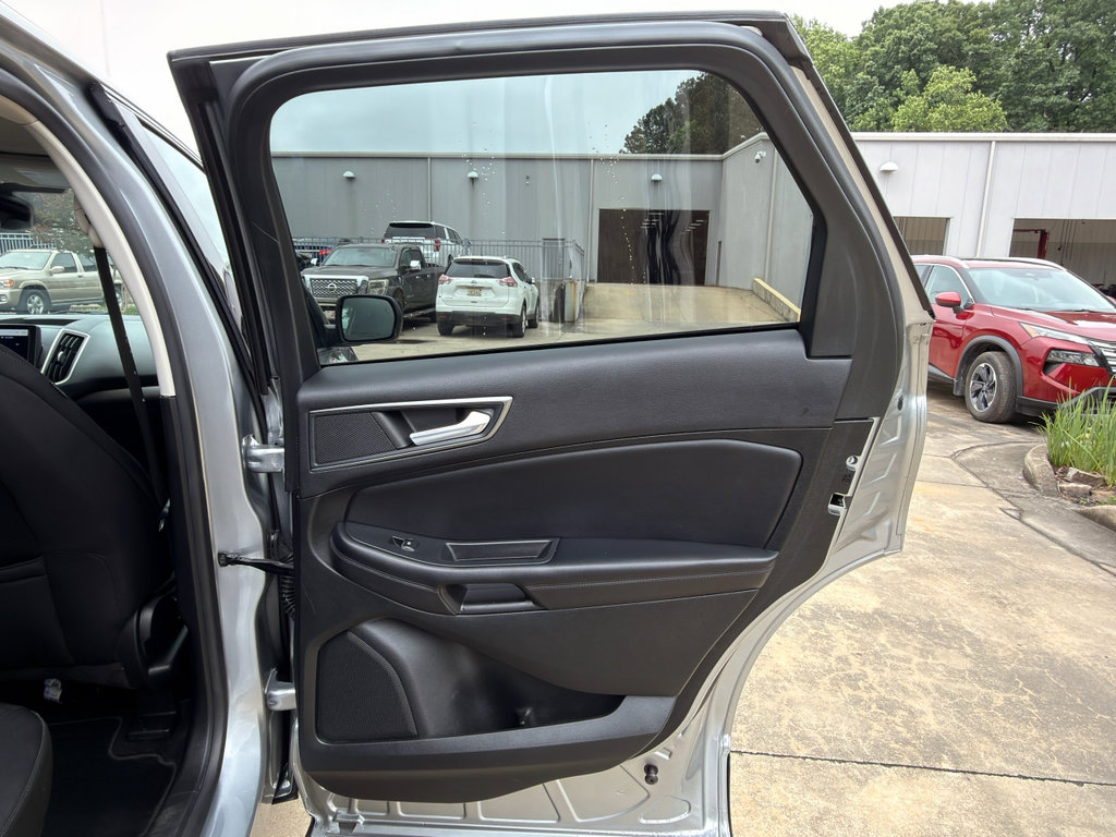 Used 2022 Ford Edge SE AWD/4WD image 17