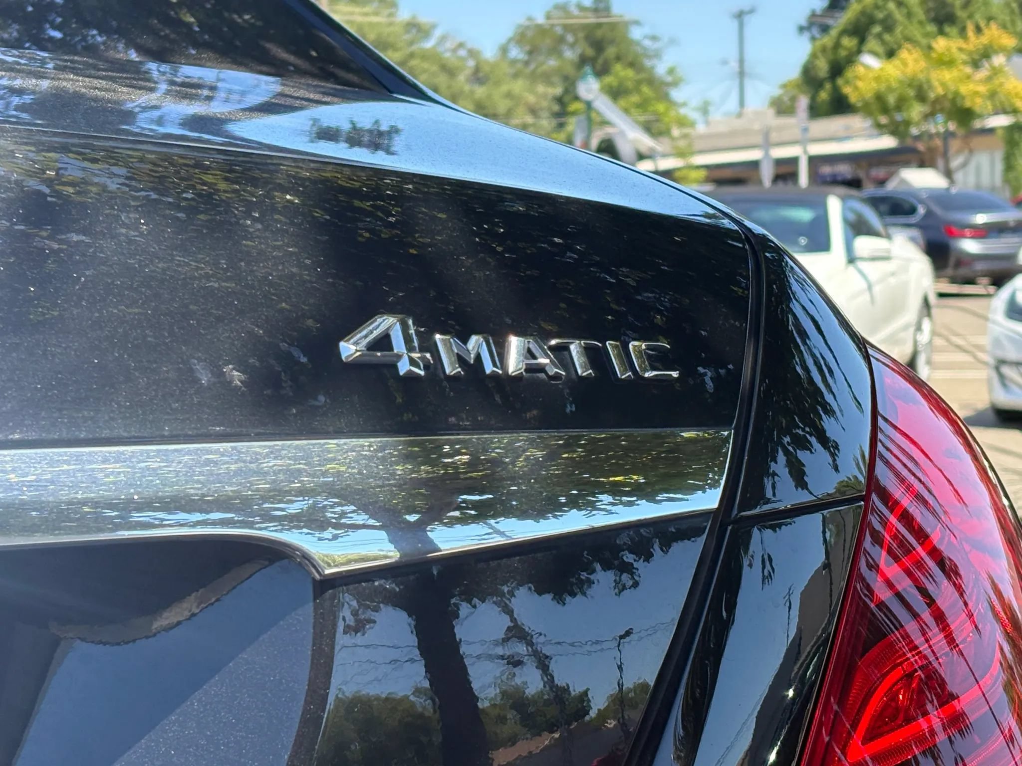 Used 2015 Mercedes-Benz S 550 4MATIC Sedan image 31