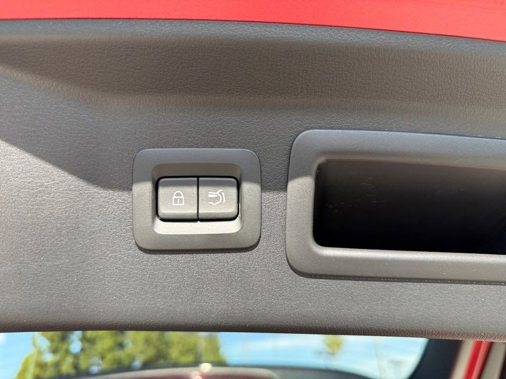 Used 2025 MAZDA CX-70 Plug-In Hybrid w/ Premium Pkg image 10