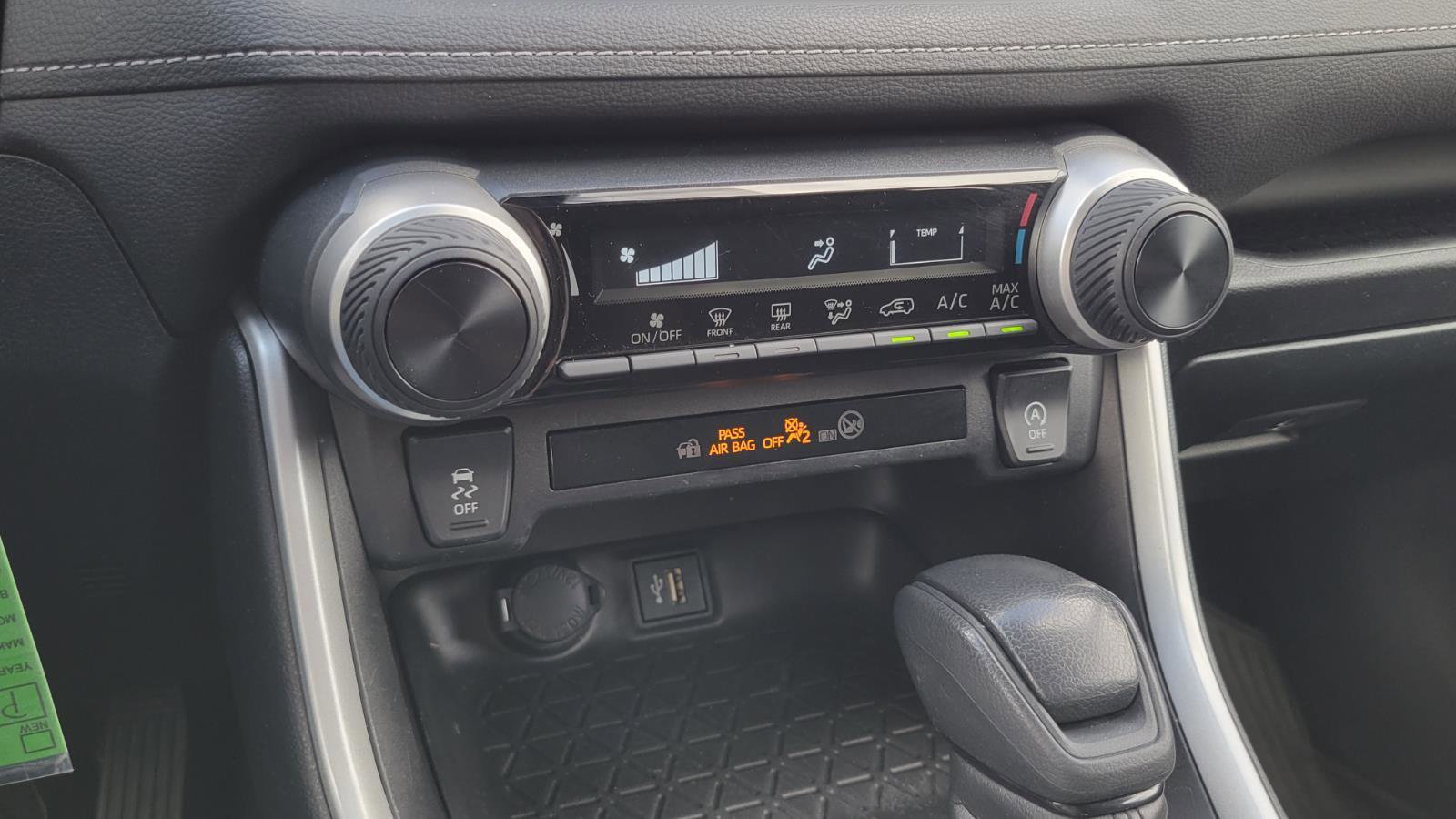 Used 2023 Toyota RAV4 LE image 23