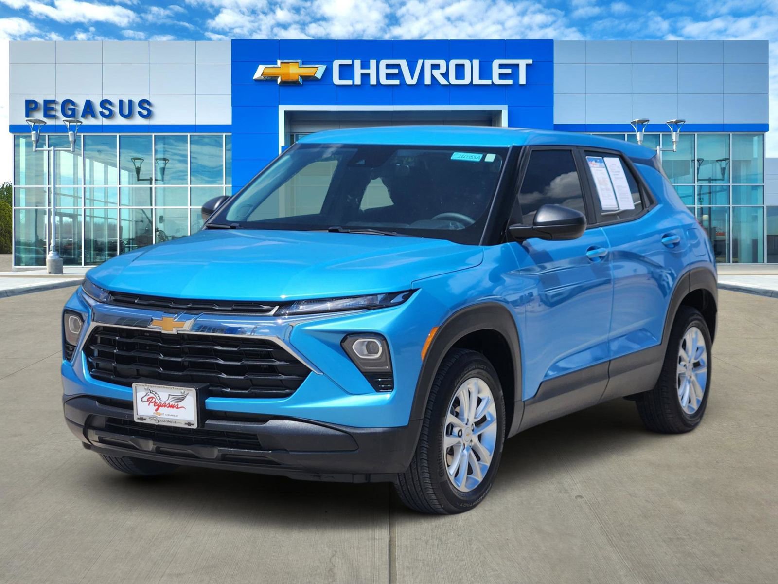Used 2026 Chevrolet TrailBlazer LS w/ LS Confidence Package FWD video 2