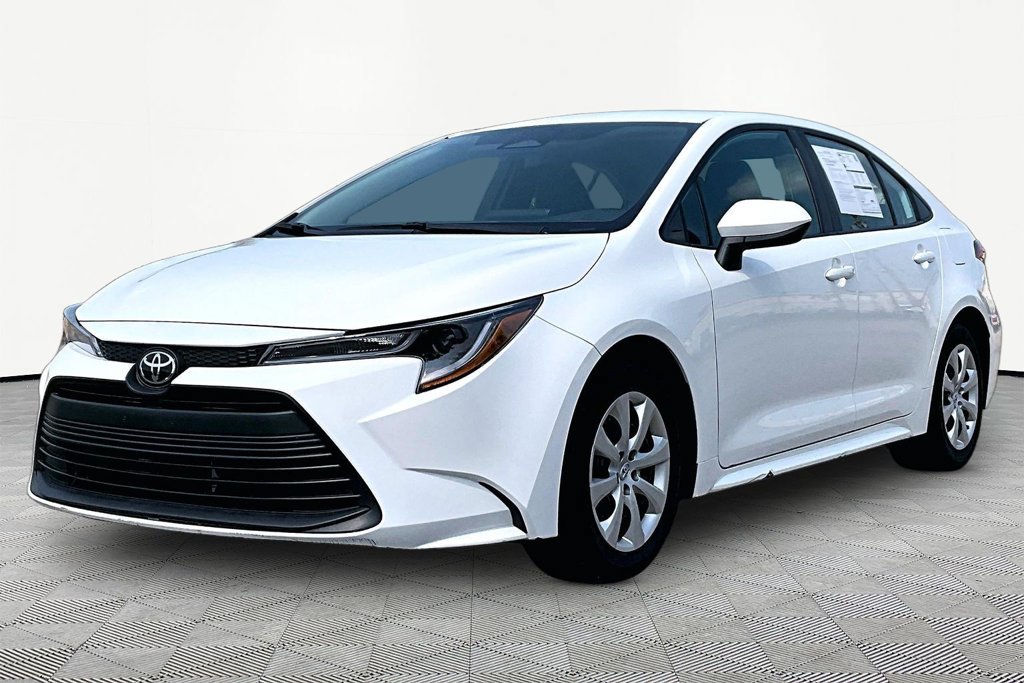 Used 2025 Toyota Corolla LE