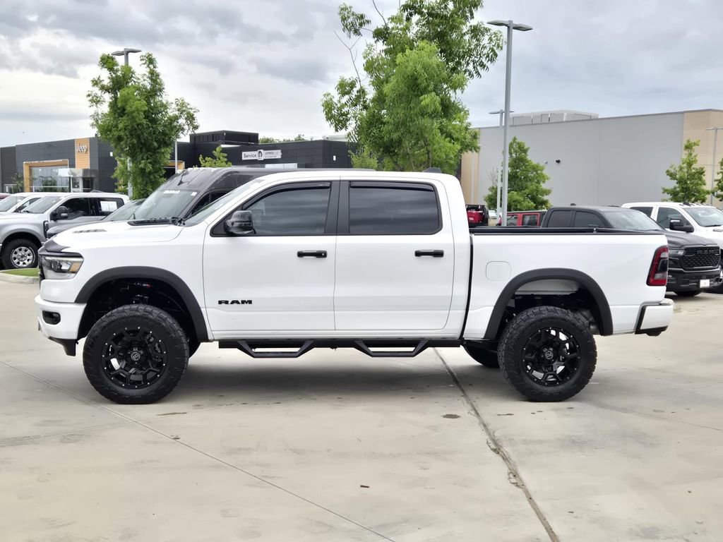 Used 2023 RAM 1500 Laramie AWD/4WD image 4