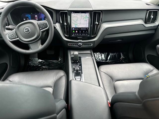 Certified 2023 Volvo XC60 B5 Core w/ Climate Package AWD/4WD image 15