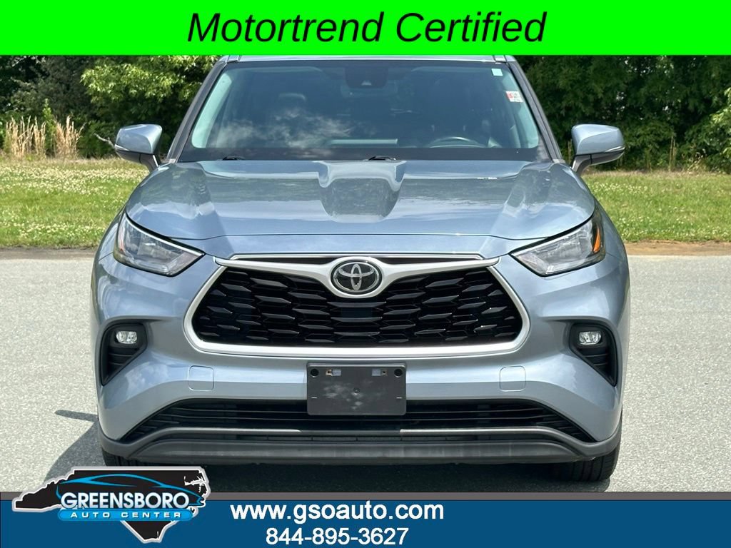 Used 2020 Toyota Highlander XLE AWD/4WD image 11