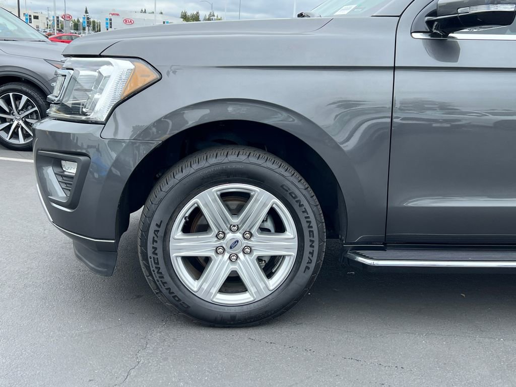 Used 2020 Ford Expedition Max XLT w/ Equipment Group 202A AWD/4WD image 5