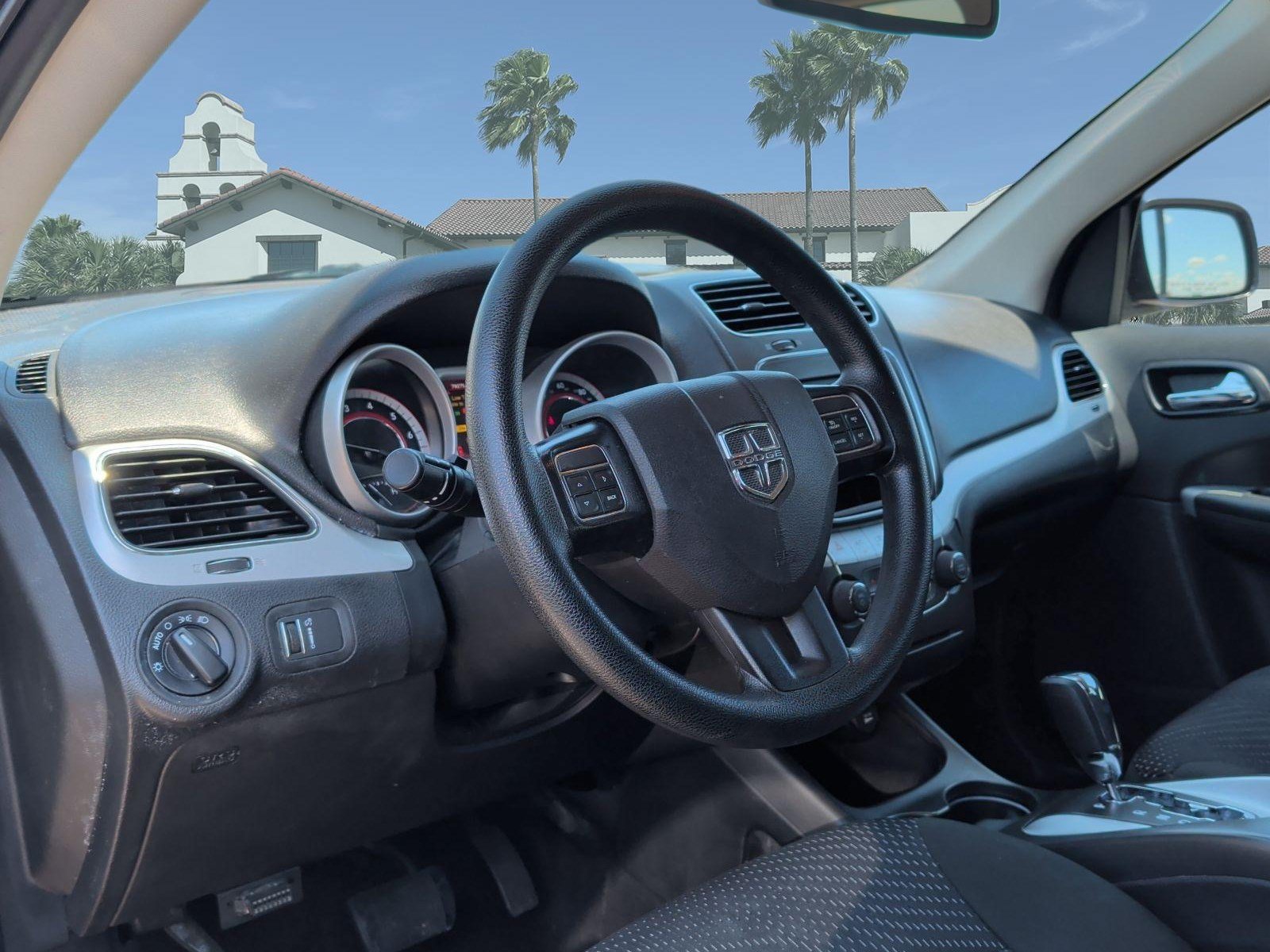 Used 2020 Dodge Journey SE FWD image 12