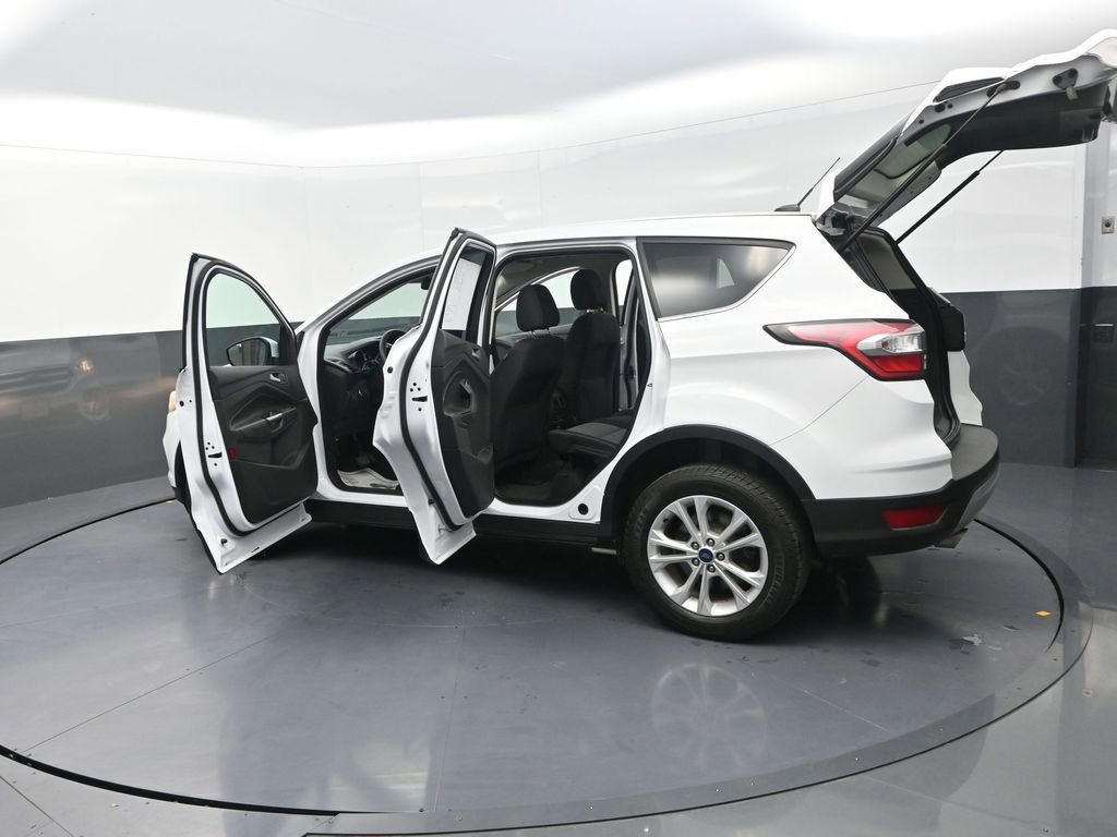 Used 2017 Ford Escape SE AWD/4WD image 35