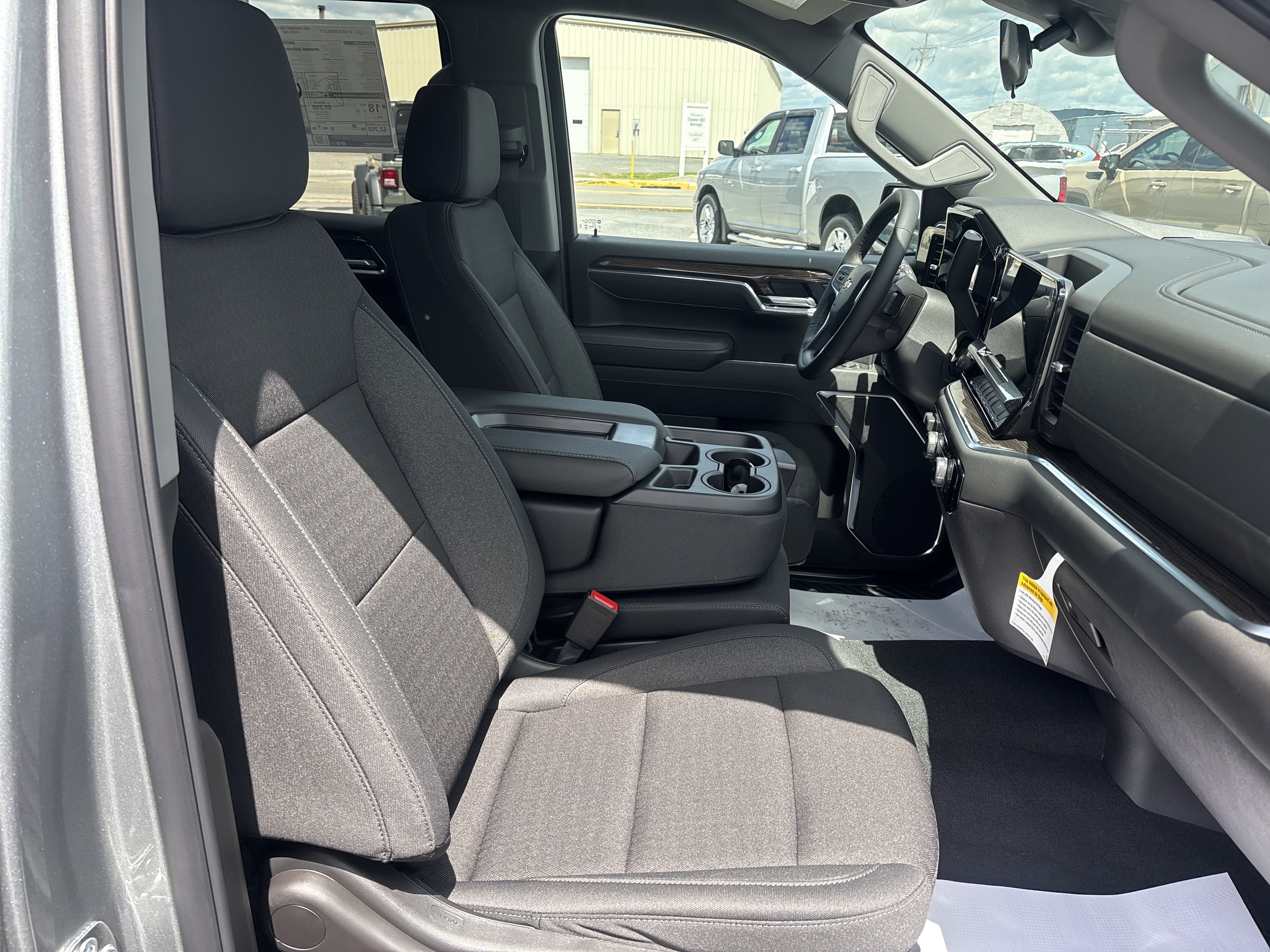 New 2026 Chevrolet Silverado 1500 LT AWD/4WD video 3