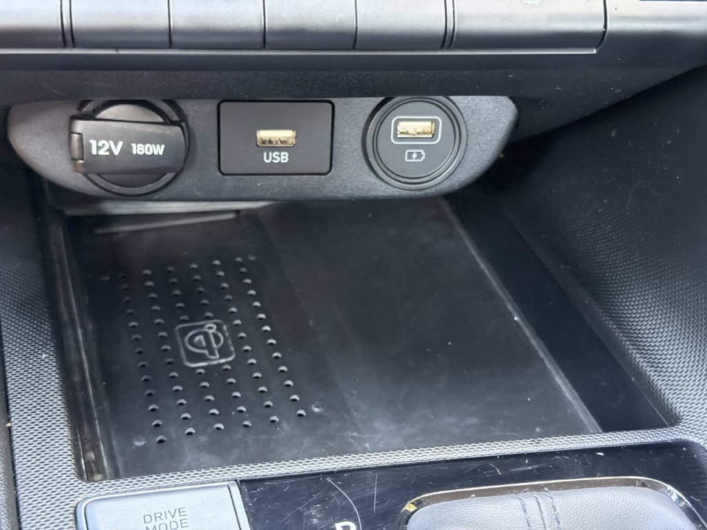 Used 2022 Hyundai Elantra SEL w/ Convenience Package FWD image 20