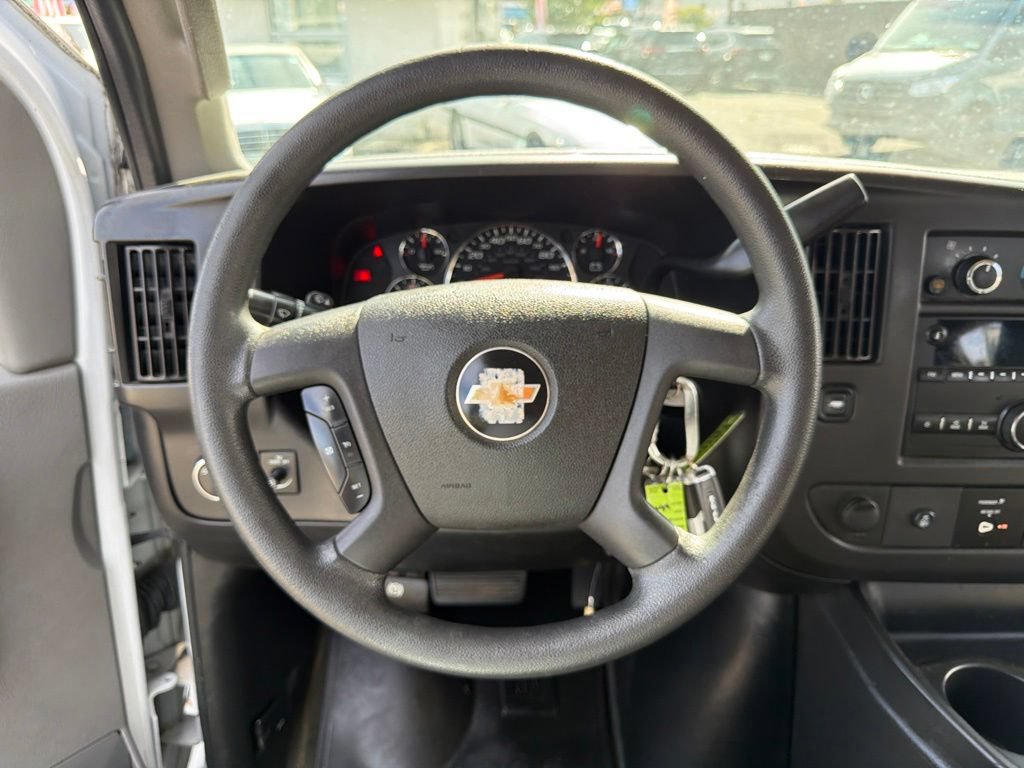 Used 2018 Chevrolet Express 3500 LT w/ LT Preferred Equipment Group RWD image 16