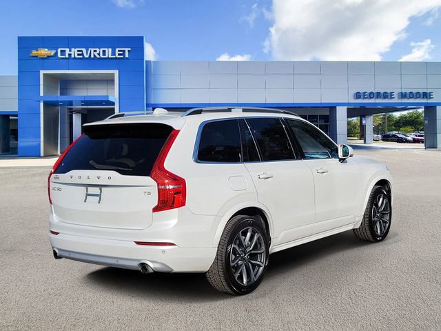 Used 2018 Volvo XC90 T5 Momentum image 4