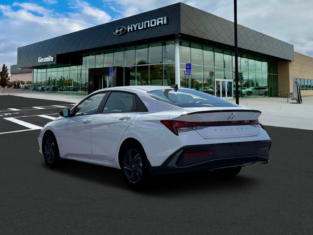 New 2026 Hyundai Elantra SEL Sport FWD image 5