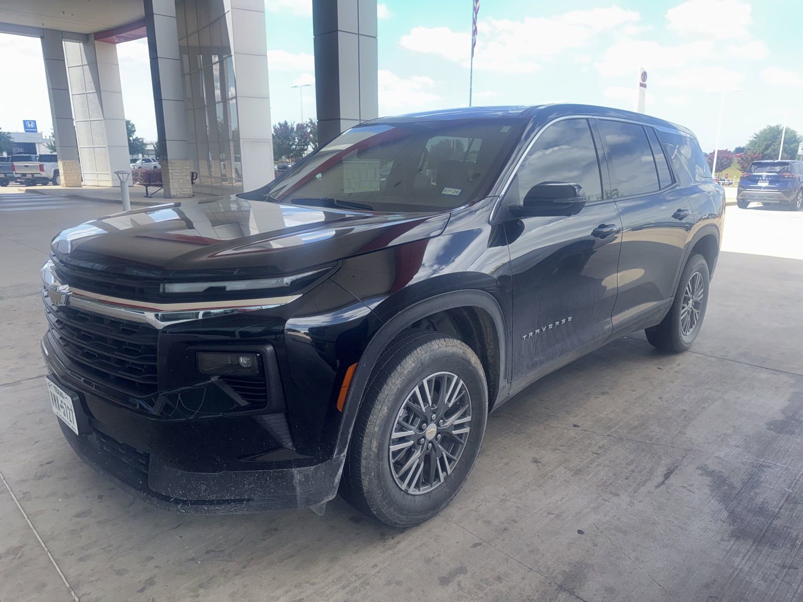 Used 2024 Chevrolet Traverse LS