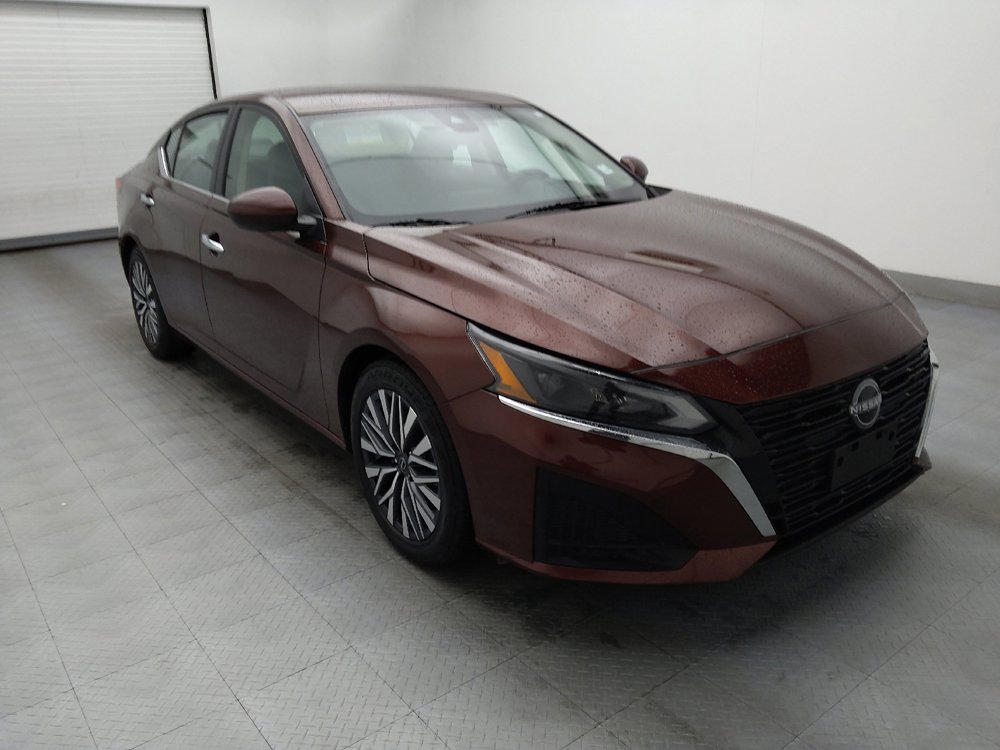 Used 2023 Nissan Altima 2.5 SV image 13