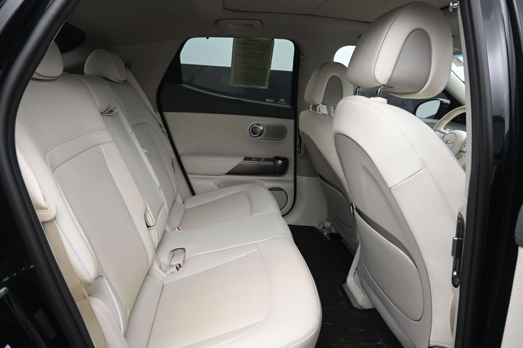 Used 2025 Genesis GV60 Advanced AWD/4WD image 13