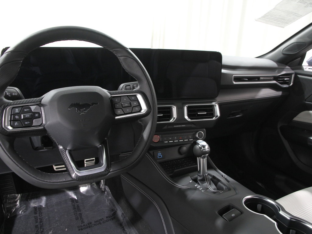 Used 2024 Ford Mustang Premium image 6
