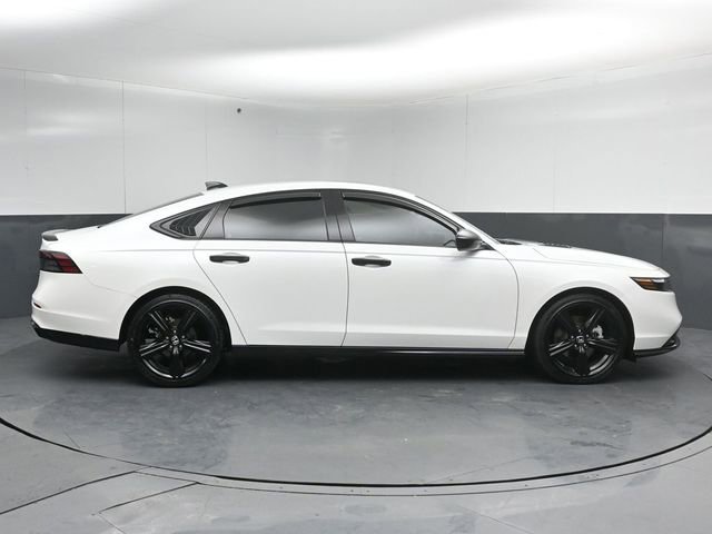 Used 2025 Honda Accord Sport image 8