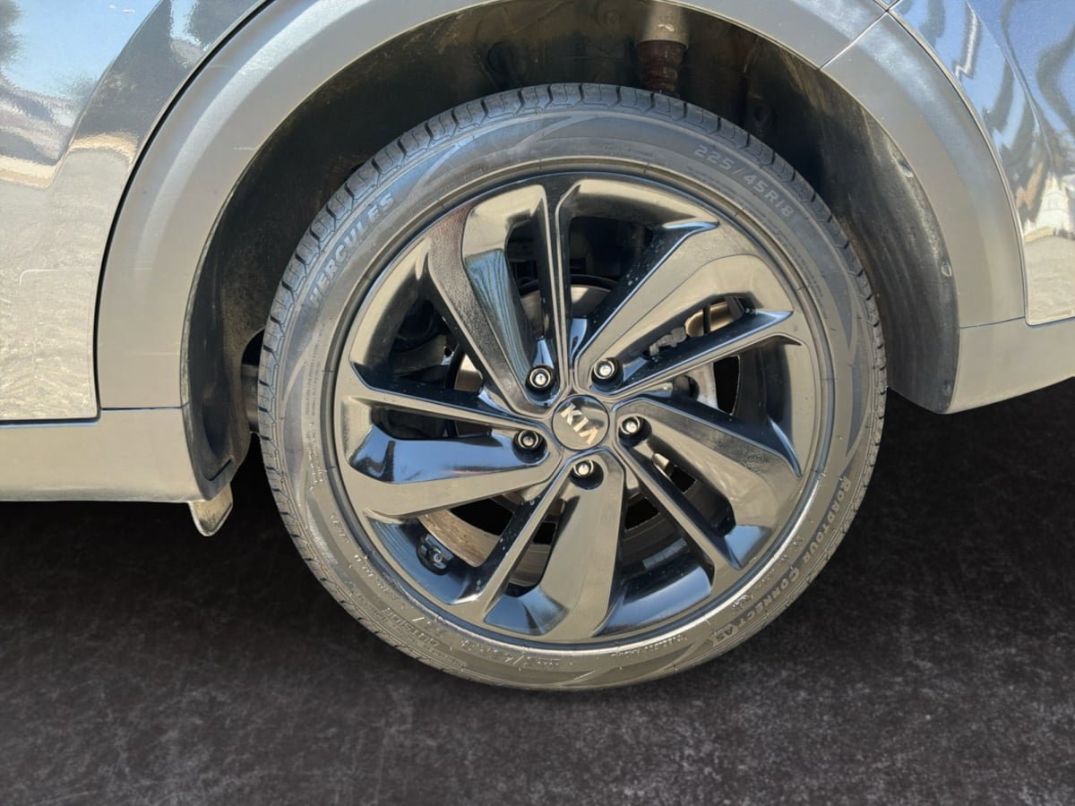 Used 2019 Kia Niro S Touring FWD image 8