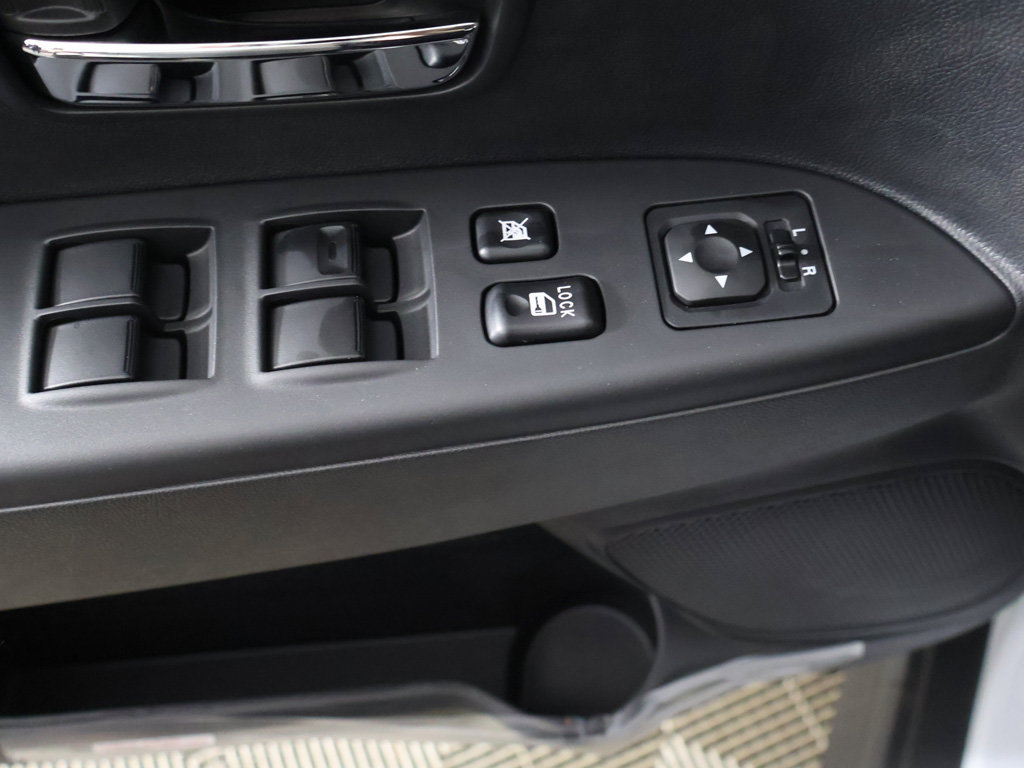 New 2027 Mitsubishi Outlander Sport LE FWD image 30