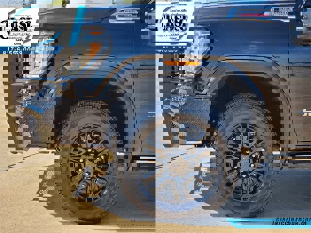 Used 2021 GMC Sierra 2500 Denali w/ Denali Black Diamond Edition image 11