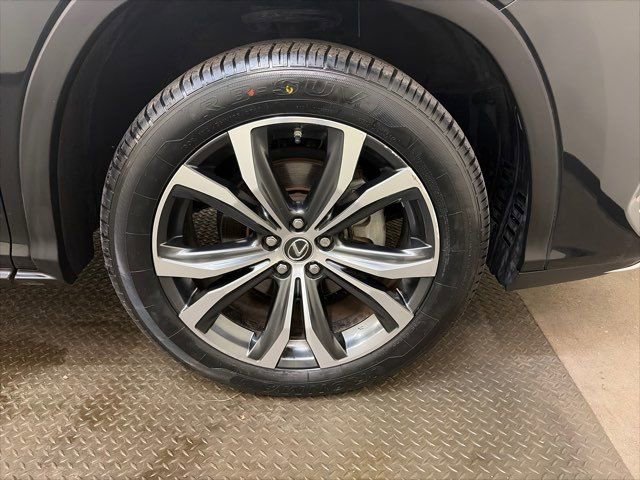 Used 2022 Lexus RX 450hL AWD w/ Premium Package image 40