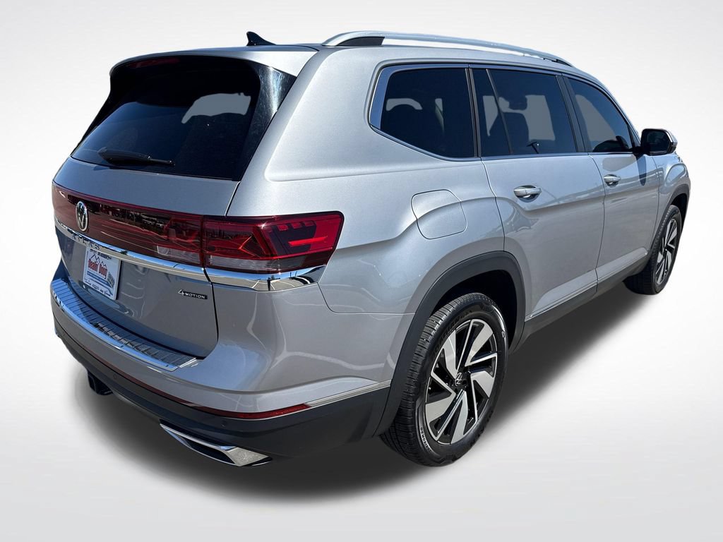 Used 2024 Volkswagen Atlas SEL AWD/4WD image 5