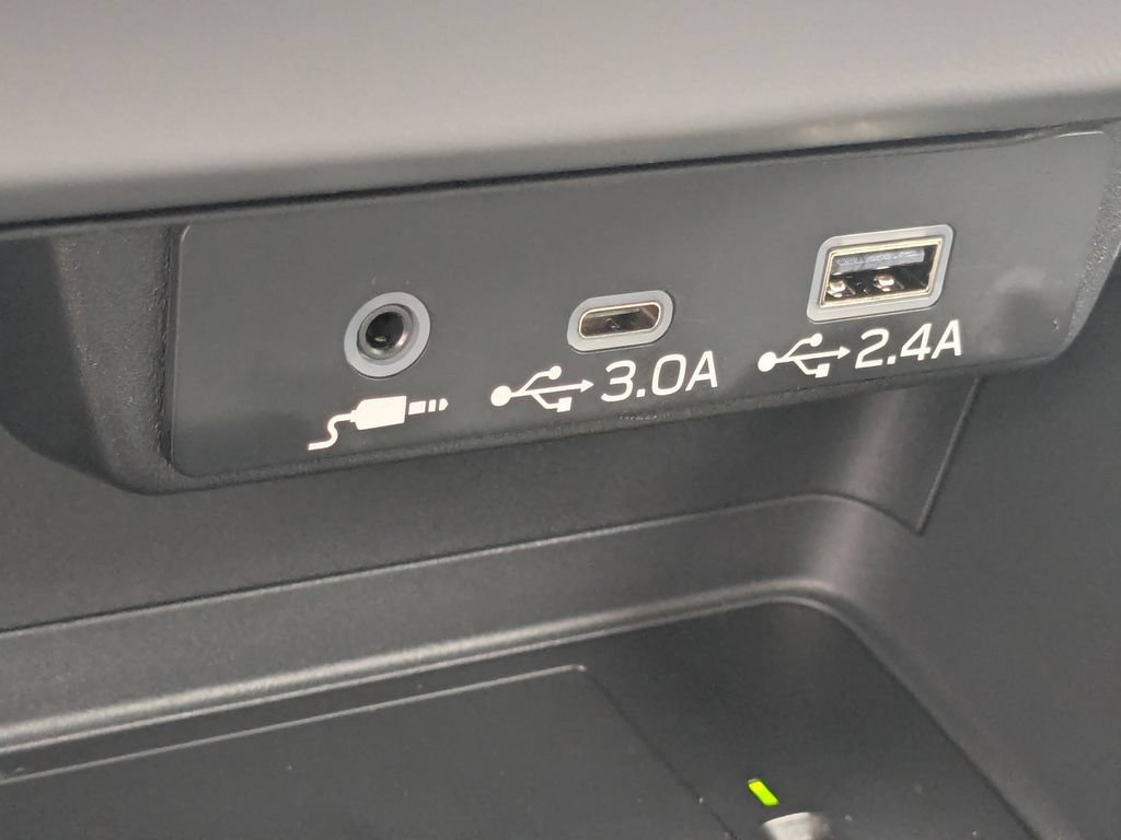 Used 2025 Subaru Crosstrek 2.5i Limited AWD/4WD image 10