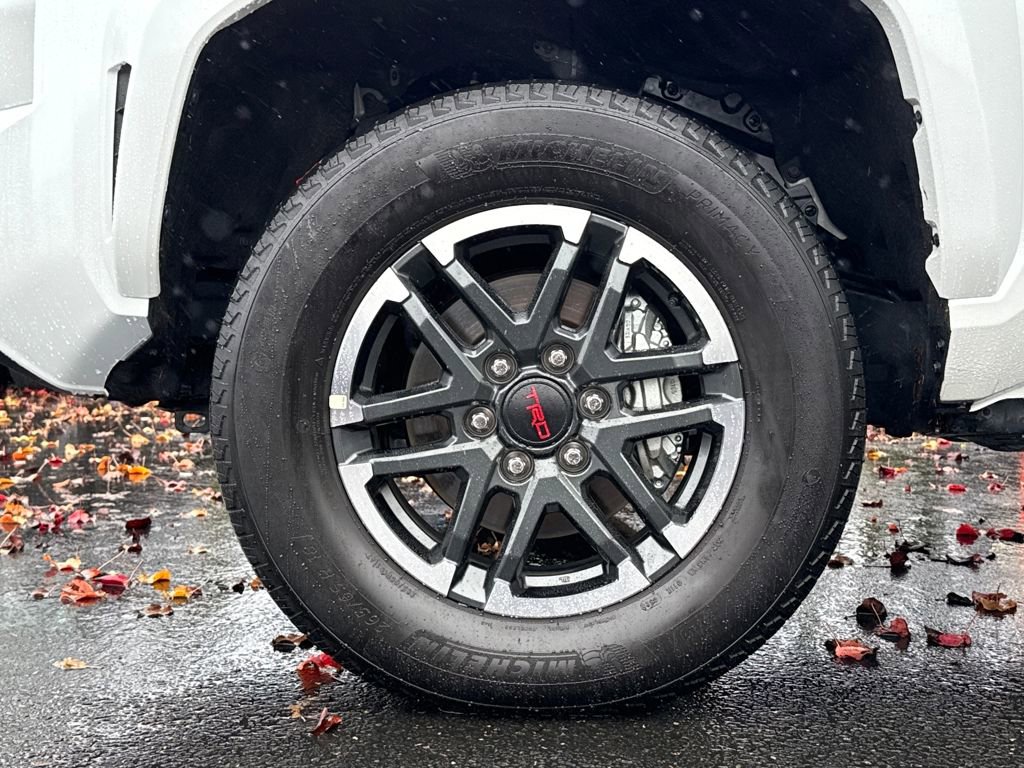 Certified 2025 Toyota Tacoma TRD Sport image 28