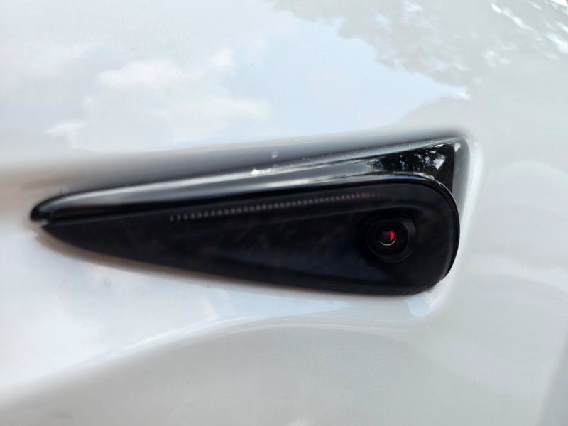 Used 2023 Tesla Model X AWD/4WD image 32