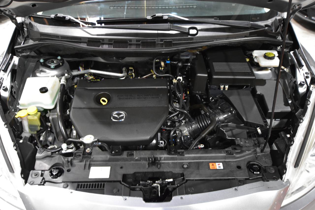 Used 2014 MAZDA MAZDA5 Sport FWD image 35