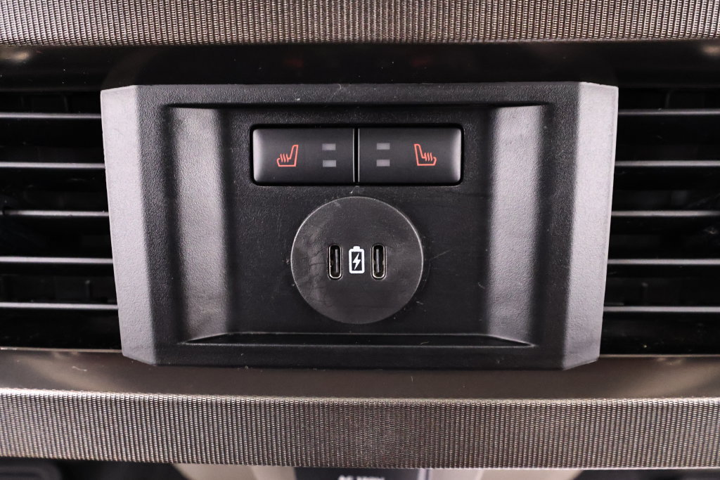 Certified 2025 Ford F350 Platinum w/ Platinum Plus Package AWD/4WD image 18