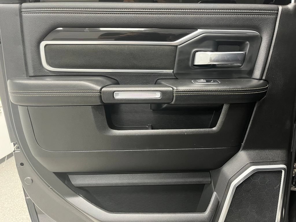 Used 2019 RAM 2500 Laramie AWD/4WD image 44