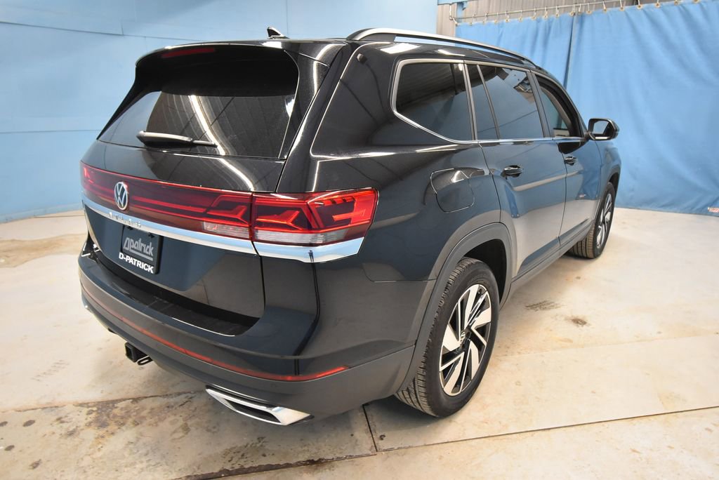 Used 2024 Volkswagen Atlas SE w/ Black Wheel Package image 36